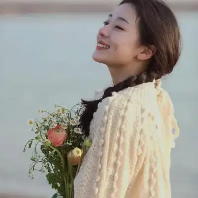 清新自然干净女生头像高清唯美有文化高雅内涵的微信头像图片