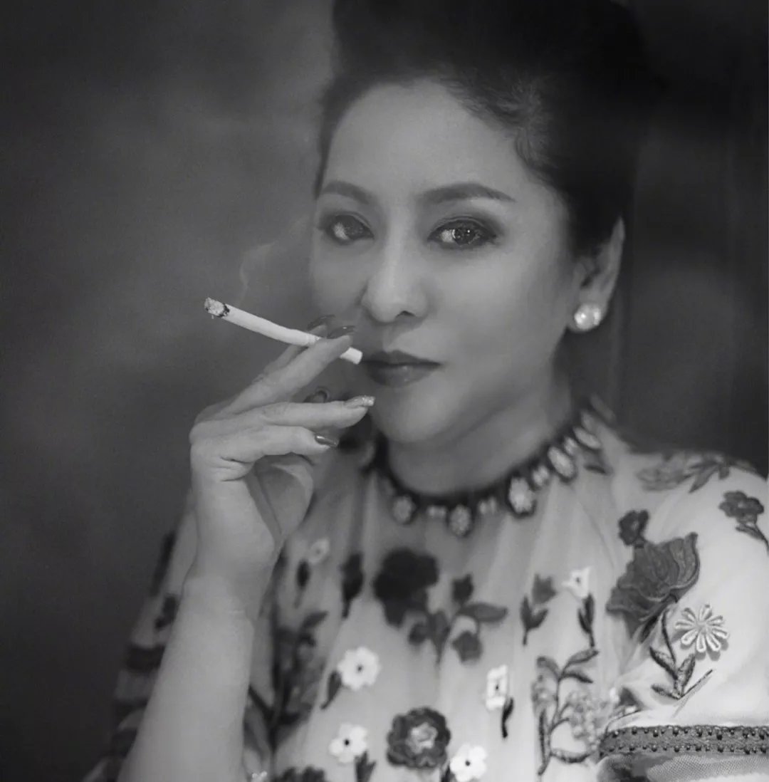 "向太"陈岚:一个让所有港星都害怕的女人