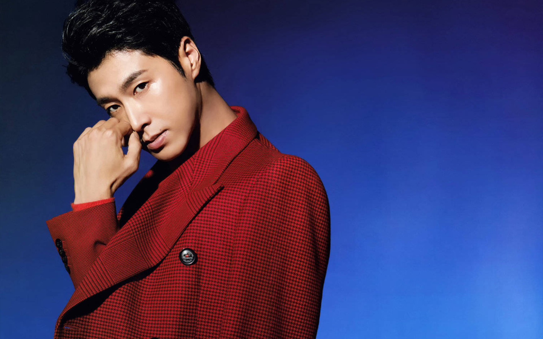 [郑允浩]假装《swing》 有mv teaser