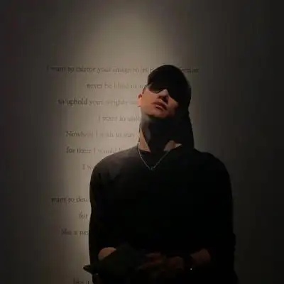 高清成熟好看的高冷范气质男头图片,男生头像图片