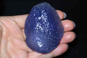 大杨树蓝玛瑙原石天然嫩江蓝宝奇石挂件手把件阿拉善戈壁