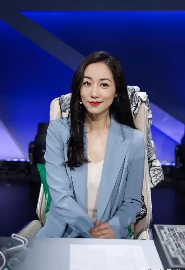 表面"人淡如菊"不想红的四名女星,实际真的做到淡泊名利了吗