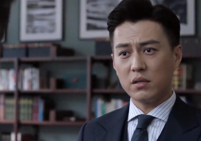 精英律师:蓝盈莹骂人忘词!瞎编一句火遍全网!靳东变迷弟