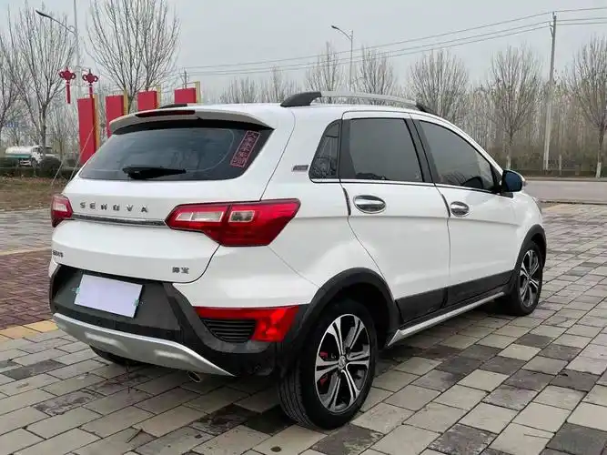 北汽绅宝 x25  2015款 1.5l 手动精英型图片