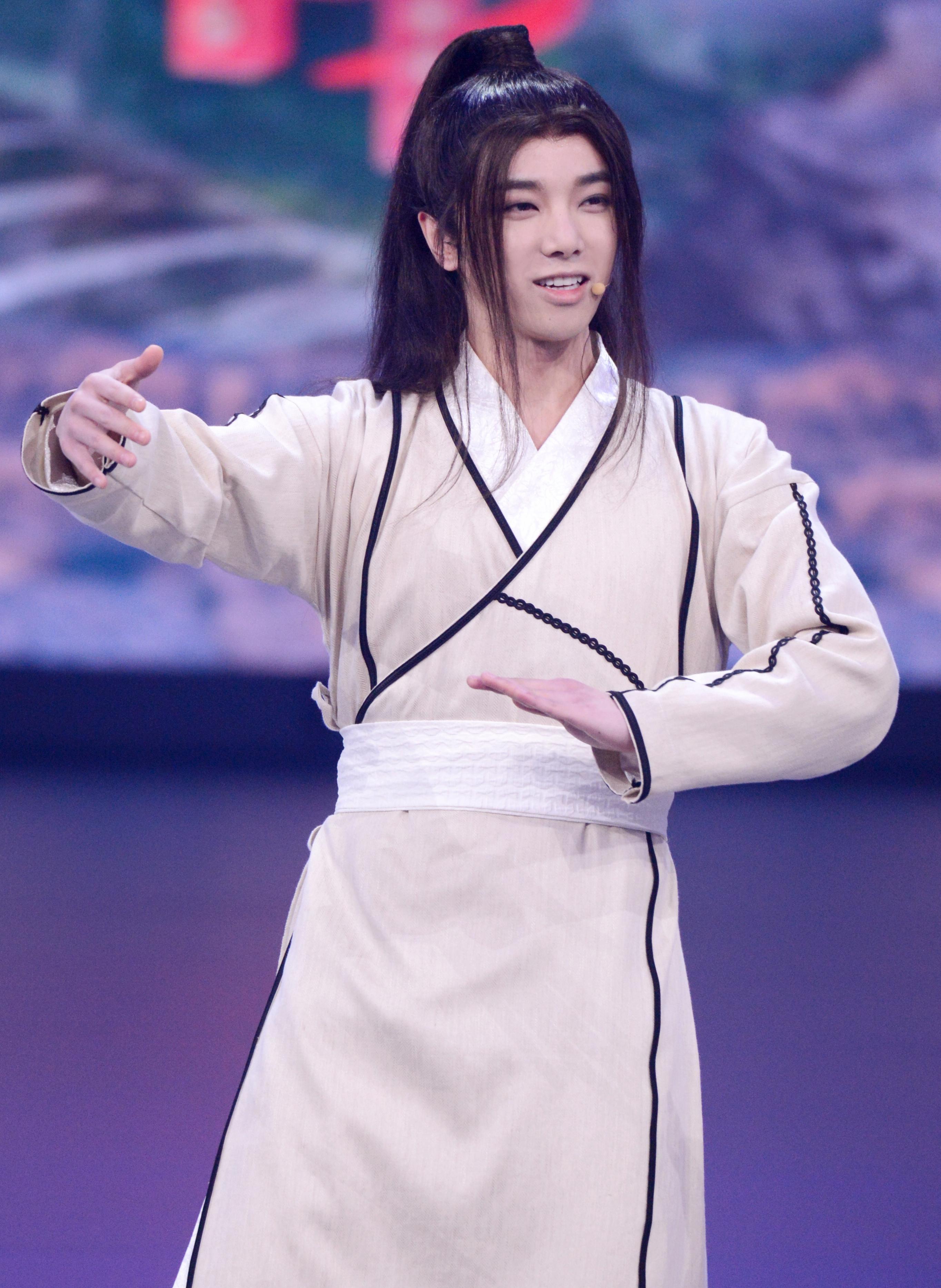 华晨宇古装造型合集,玉树临风,翩翩少年郎