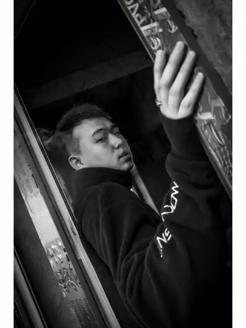 一个男人最好的状态,就是满脸写满了故事,且看不见沧桑