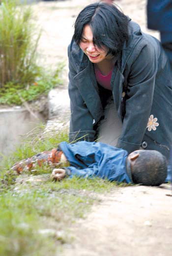 小桥护栏缺口 3龄童落水身亡(图)