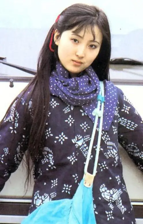 1984年初夏,陈晓旭得知中央电视台电视剧制作中心在筹拍《红楼梦》