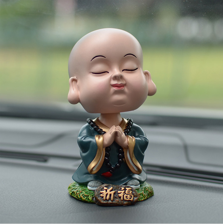 汽车摆件可爱创意摇头卡通公仔车内平安佛像车载娃娃小和尚