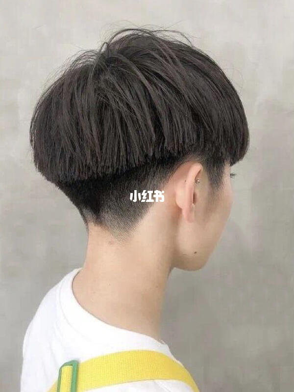 男生后脑勺发型|这8款留了你就是最帅的09