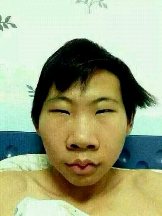 我发了一张贼丑的照片给游戏对象