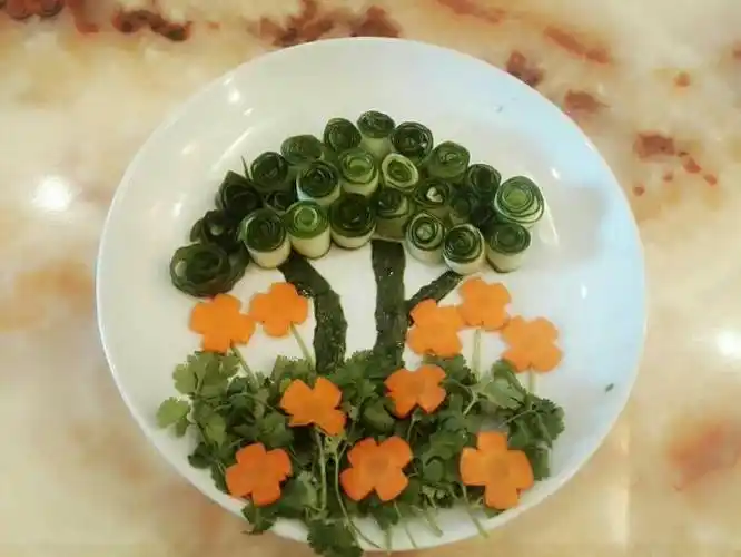 我来学做蔬菜拼盘