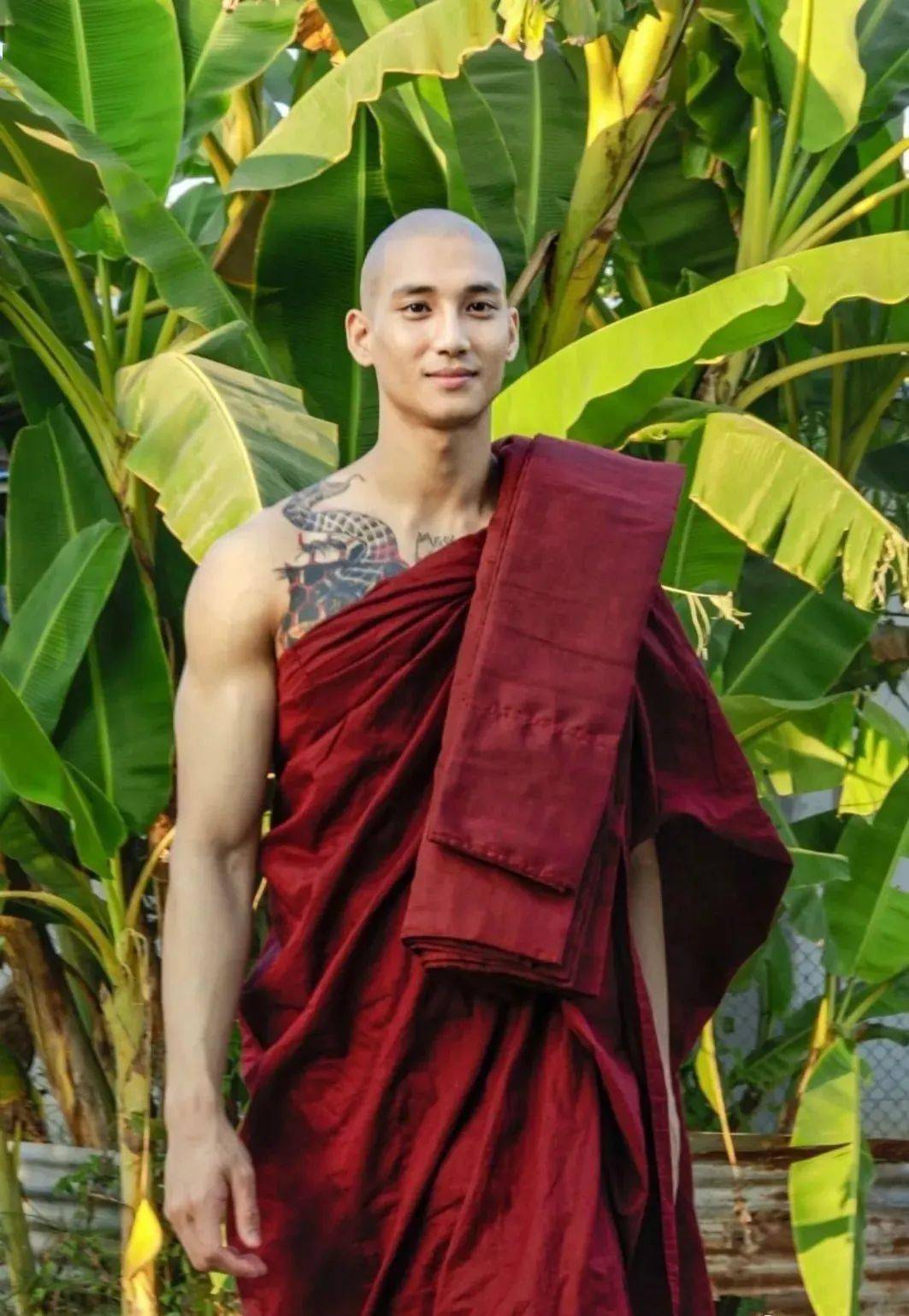 圆寸泰国和尚风靡全网