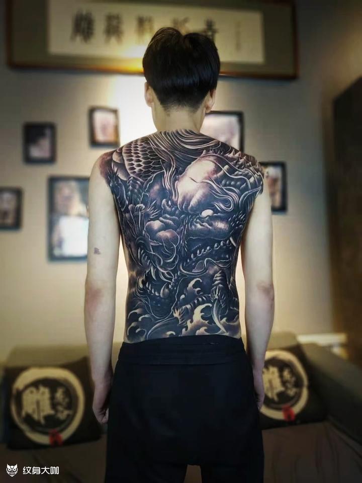 满背大龙_纹身图案手稿图片_冯迎春的纹身作品集