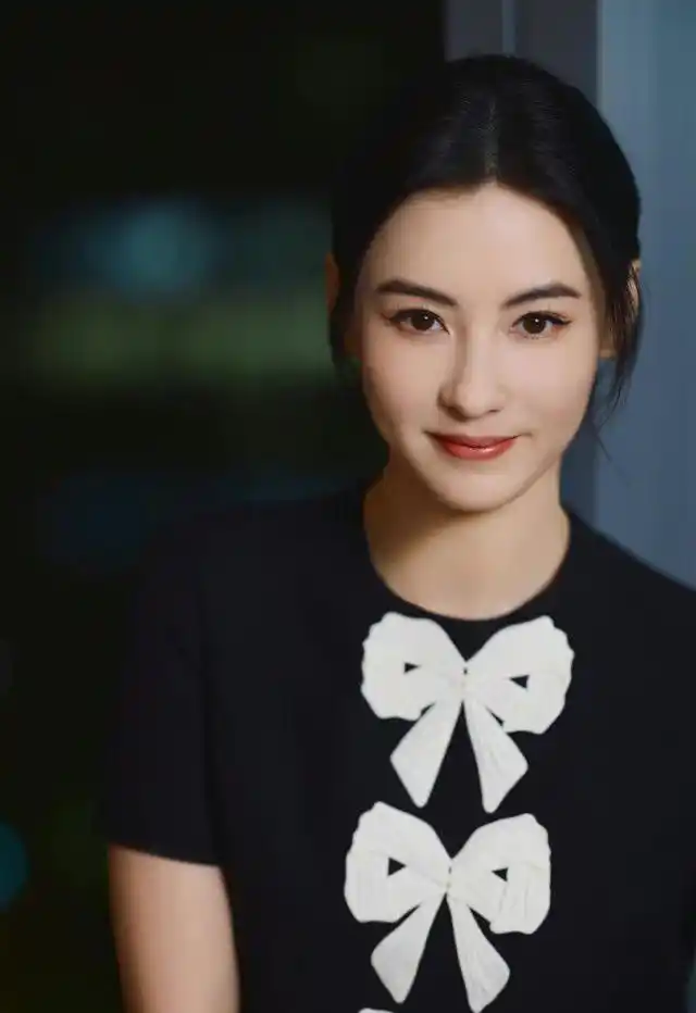 玉女掌门人张柏芝历经艳门照跌下神坛43岁的她如今现状如何