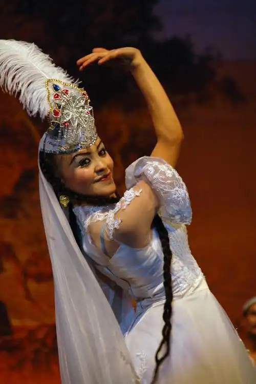 喀什噶尔的姑娘 橡树摄影网