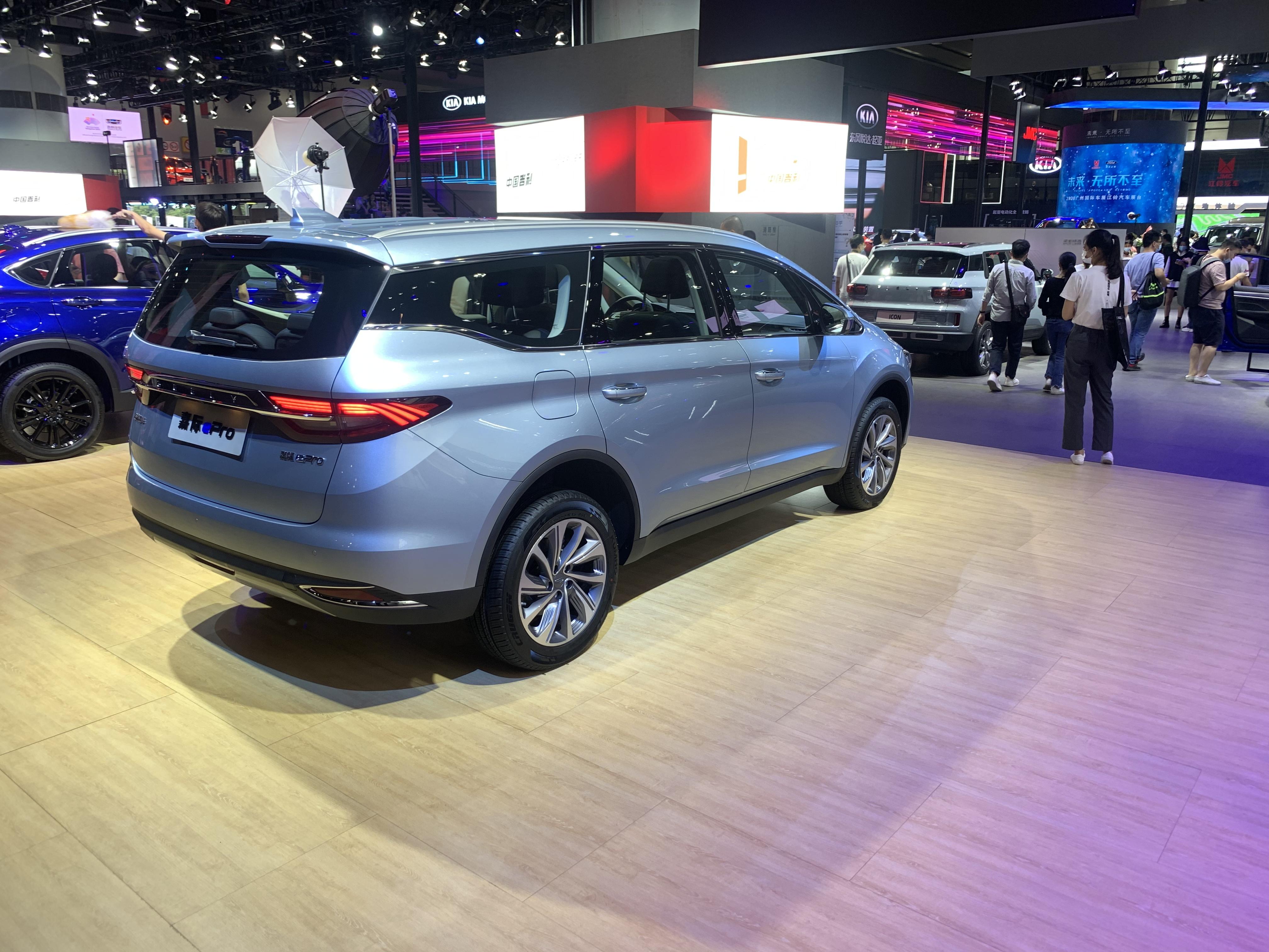 2020广州车展吉利嘉际新能源6座mpv实用性强