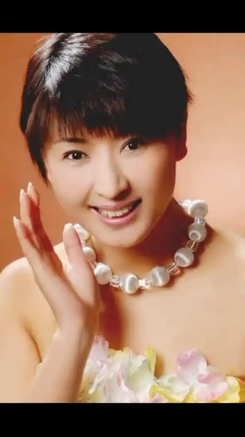 国家一级演员闫学晶美女