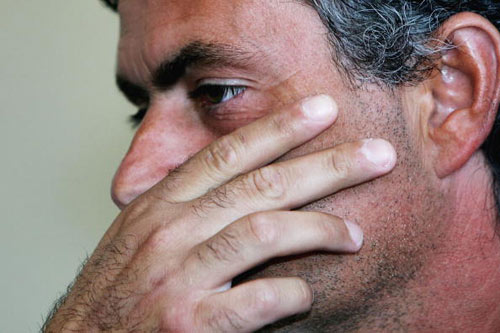 图文德尔奥尔诺亮相切尔西穆里尼奥陷入沉思