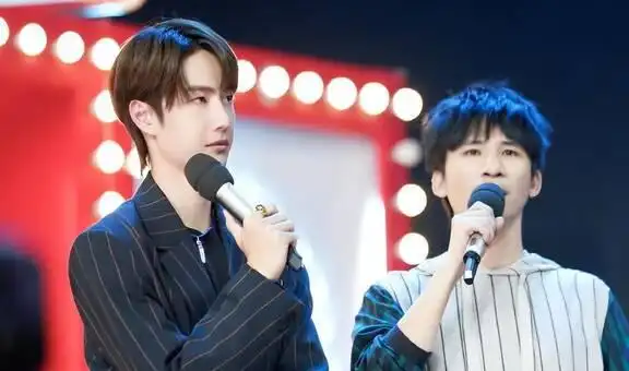 口碑爆棚这一次王一博在追风者里证明了自己的实力