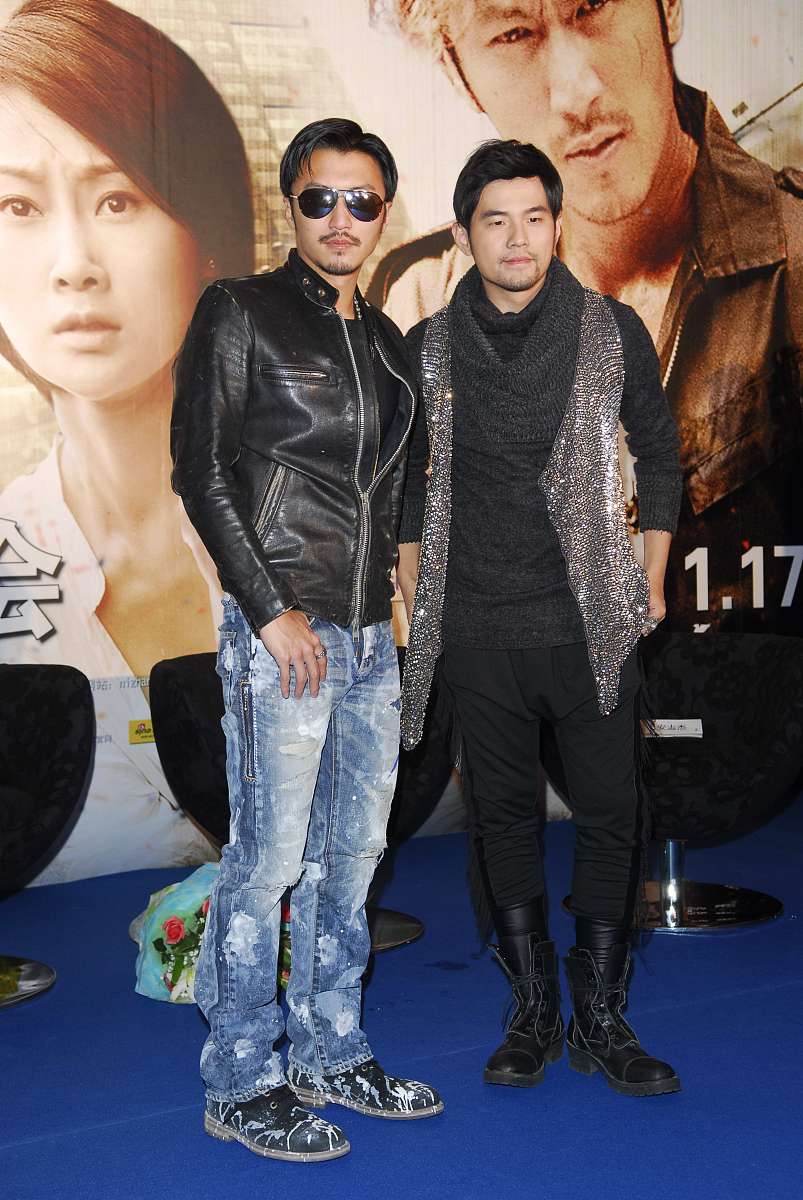 谢霆锋和周杰伦年纪都差不多,两个人中感觉谢霆锋能红得更久一点,因为