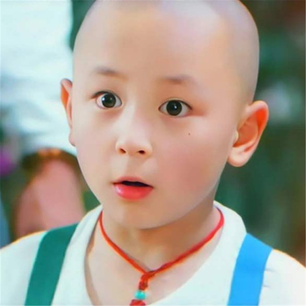 "隐形富豪"释小龙,开豪车住别墅,他的财富之多,超过人们想象