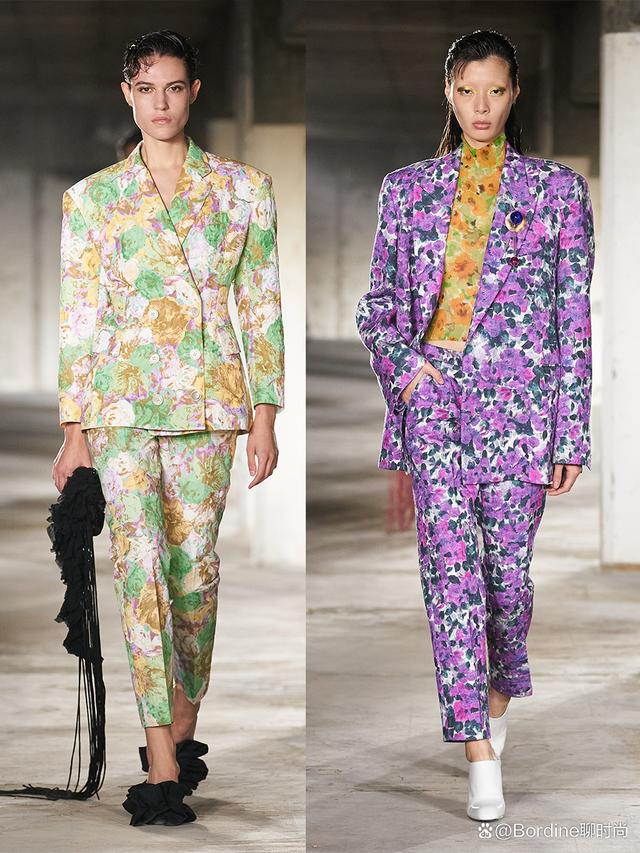 时尚感,在柔软的面料上多了一些柔美气质,还有色彩对比带来的花纹图案