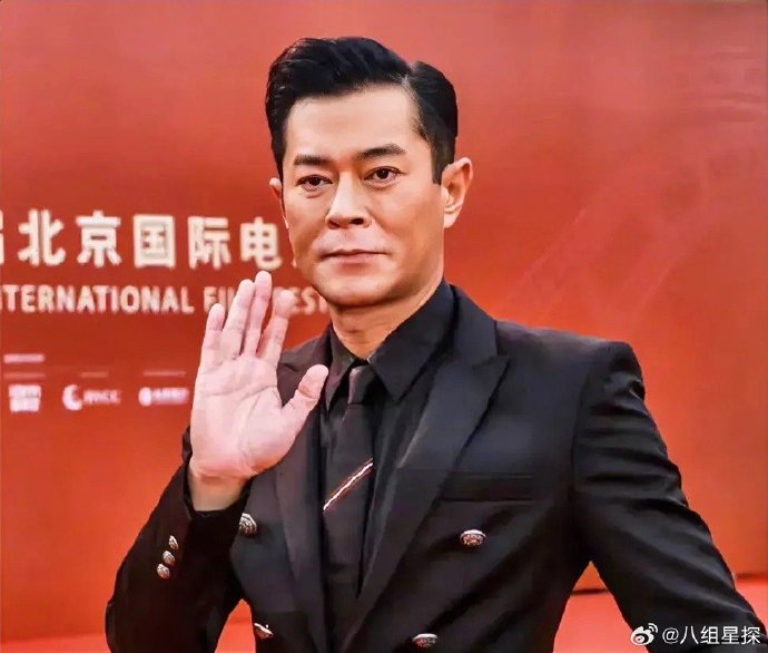 为什么香港电影都是古天乐,因为古天乐烂片多,但是基本不亏还赚钱.