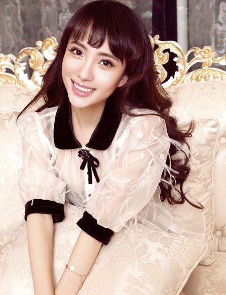 爱情公寓诺澜饰演者晒照片气质显年轻态还是白宇眼光独到