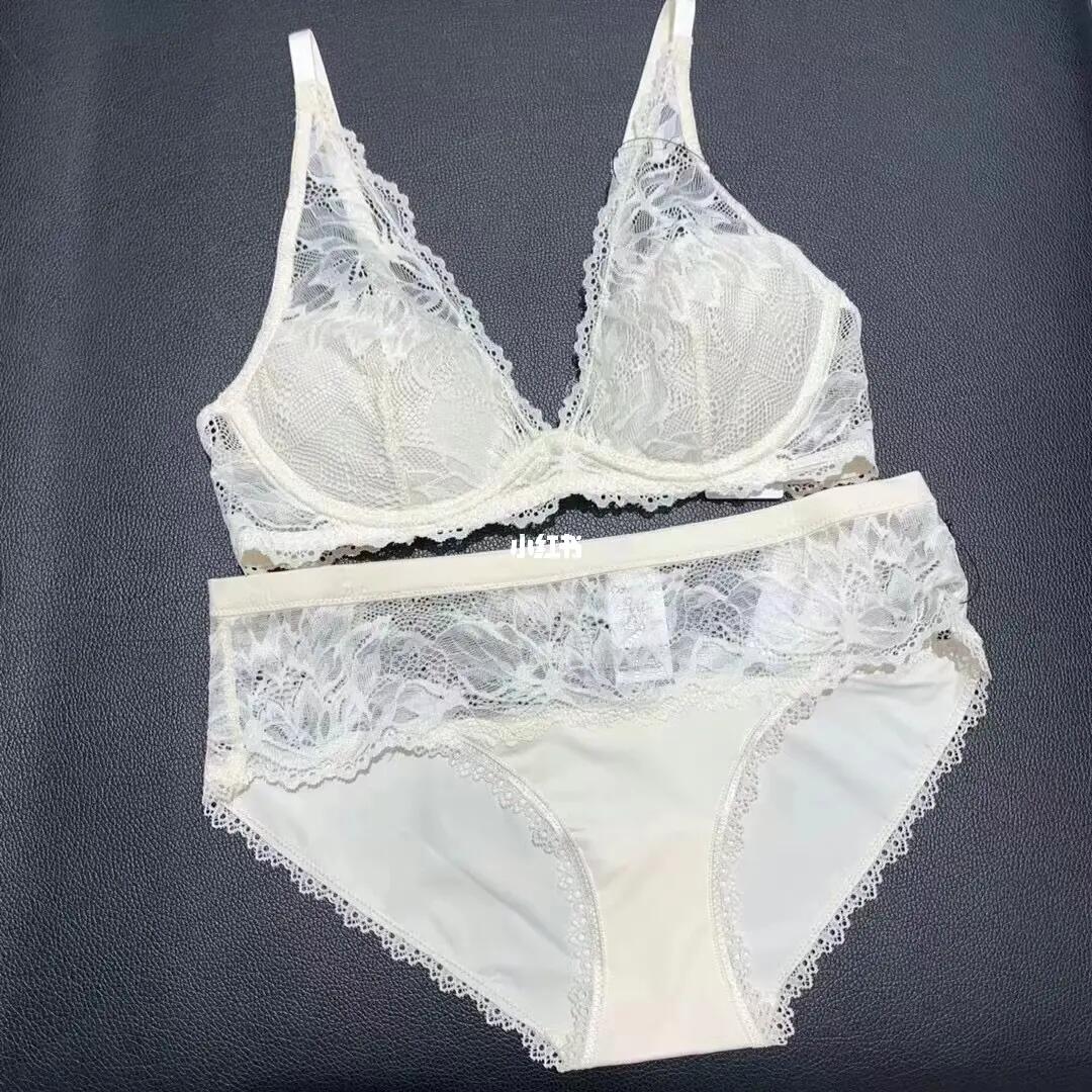 ck蕾丝薄款深v文胸