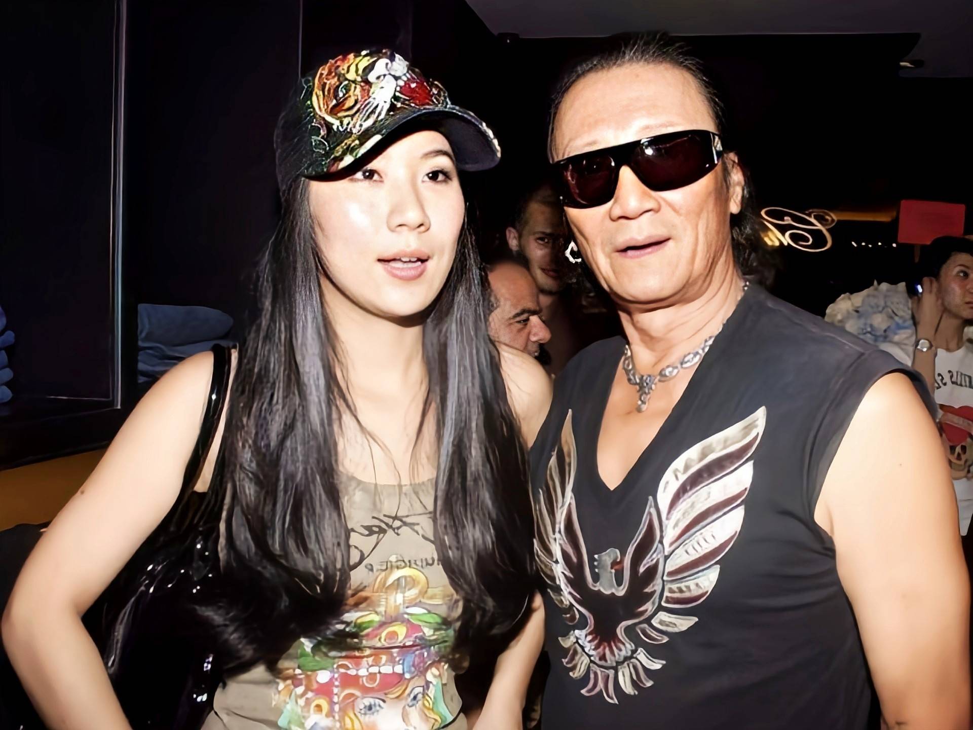 原创谢贤和小49岁coco谈恋爱分手时给2000万分手费一生重情重义