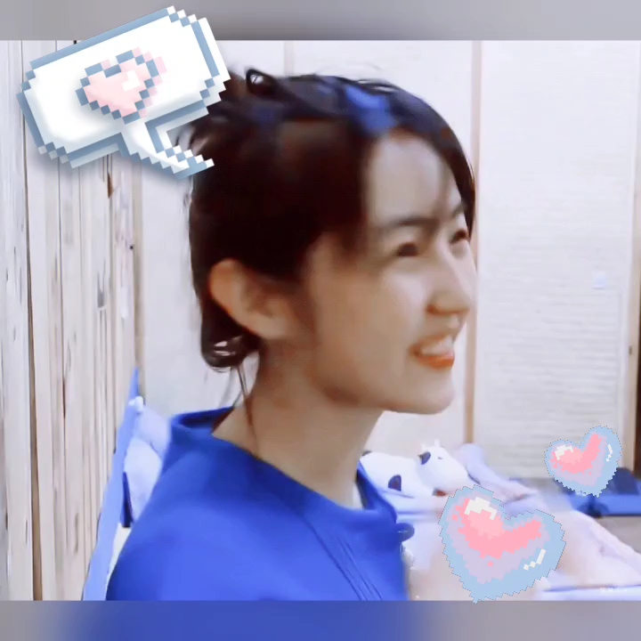 张子枫笑起来好甜啊