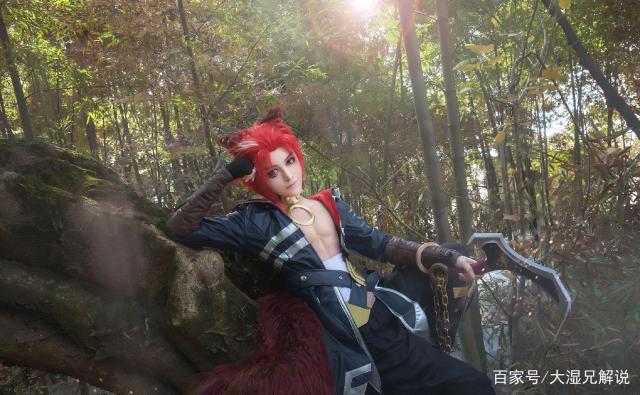 小哥哥cos玄策结实的腹肌高冷的气质网友好想谈恋爱