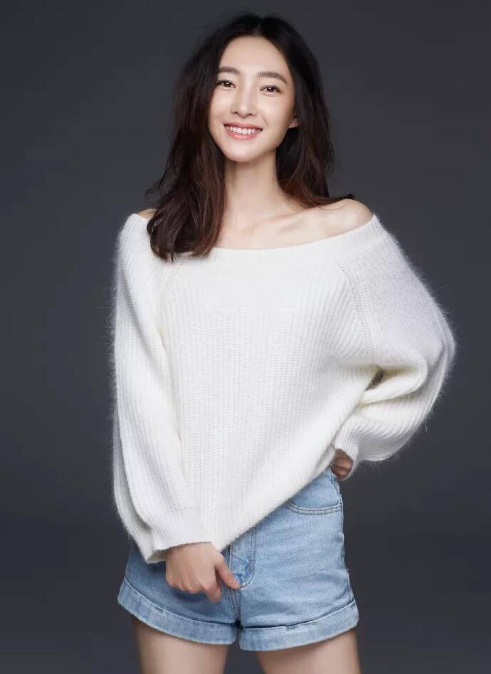 中国内地影视女演员王丽坤经纪公司_合作_同年_都市