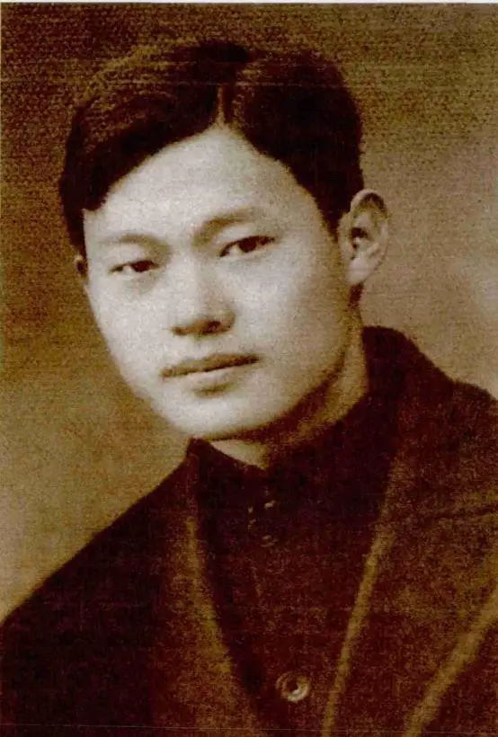 父亲突然失踪,14年后儿子被省委书记叫去谈话,才知父亲竟是特工