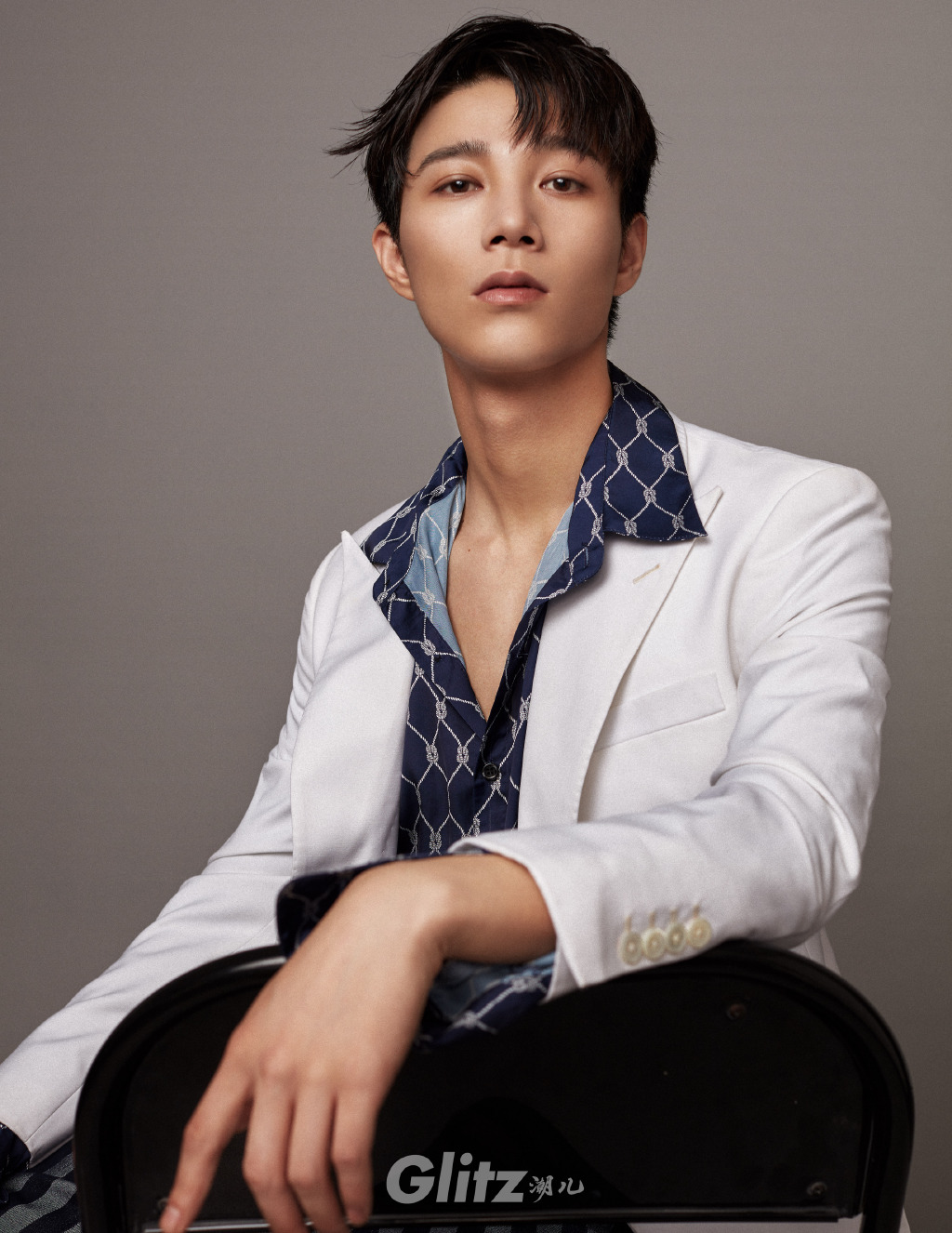 杨廷东酷帅有型写真图片