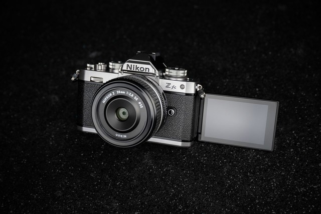 发财到来尼康zfc复古微单相机评测