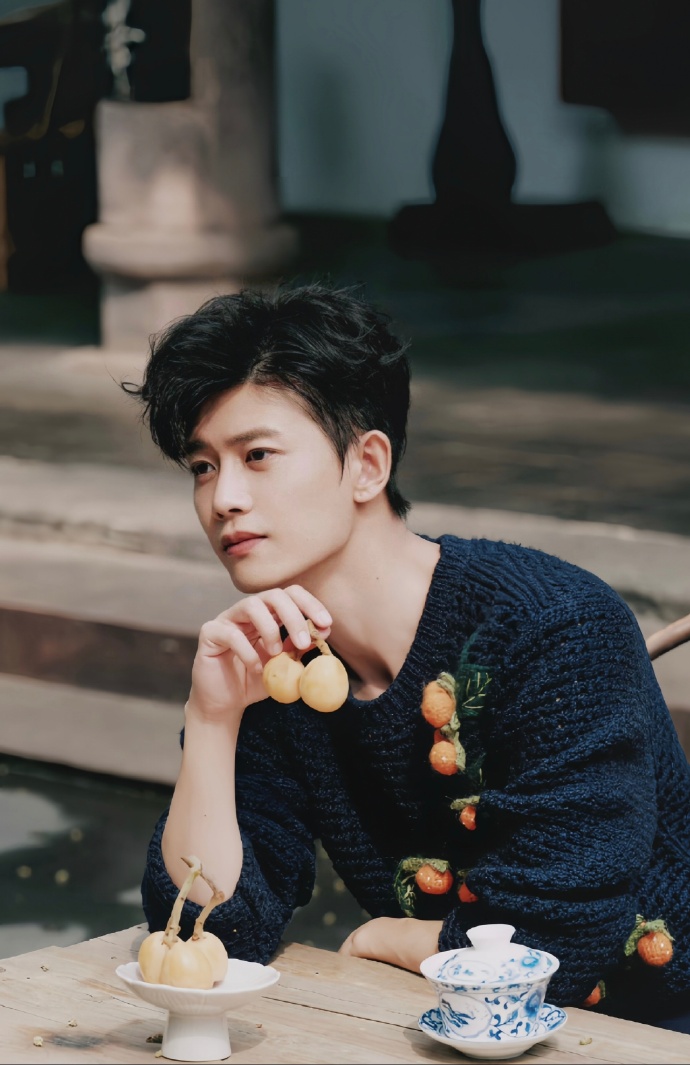 任嘉伦贺峻霖撞衫##任嘉伦