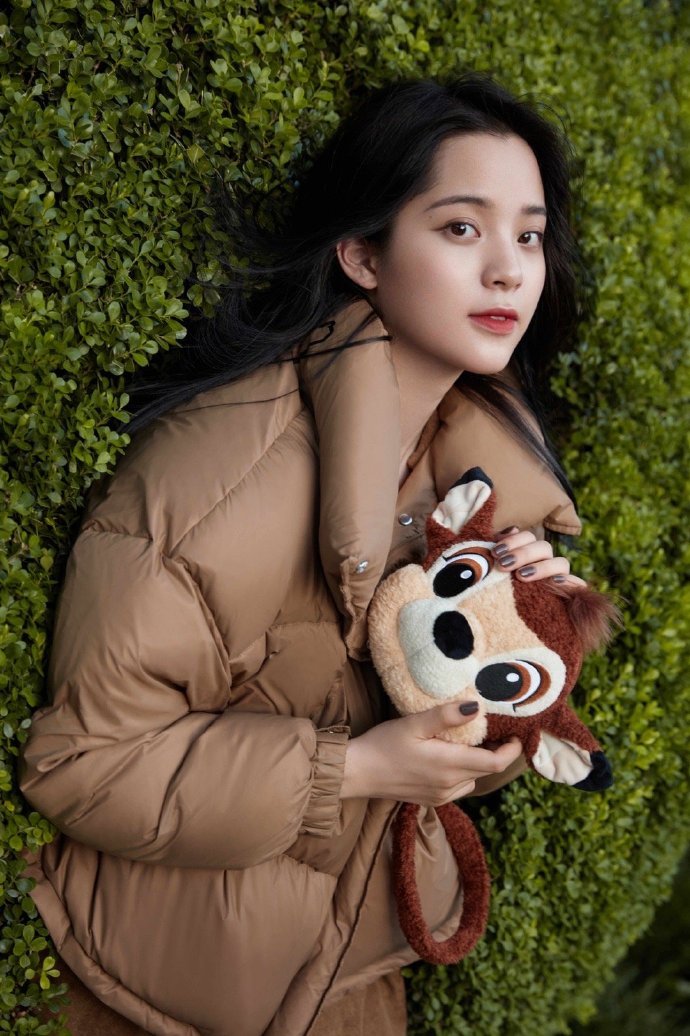 欧阳娜娜小鹿斑比私服设计