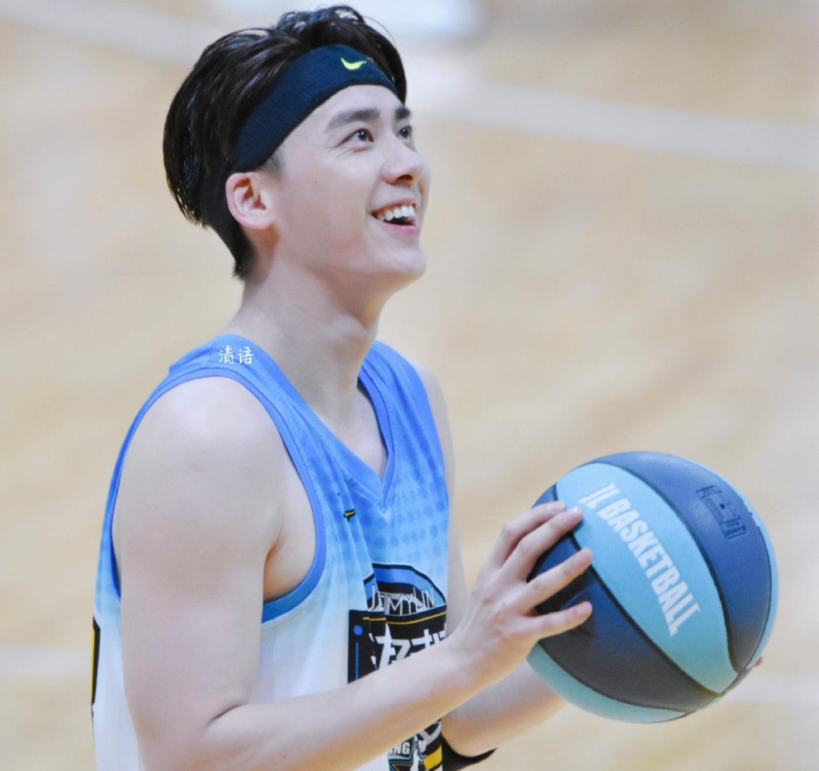 李易峰空降我要打篮球超话在线翻牌积分互助网友炸开锅