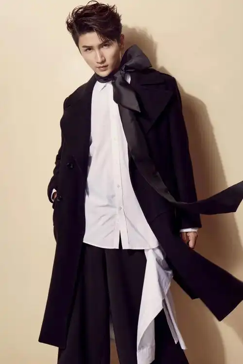 艾辰已签约艺人形象展示