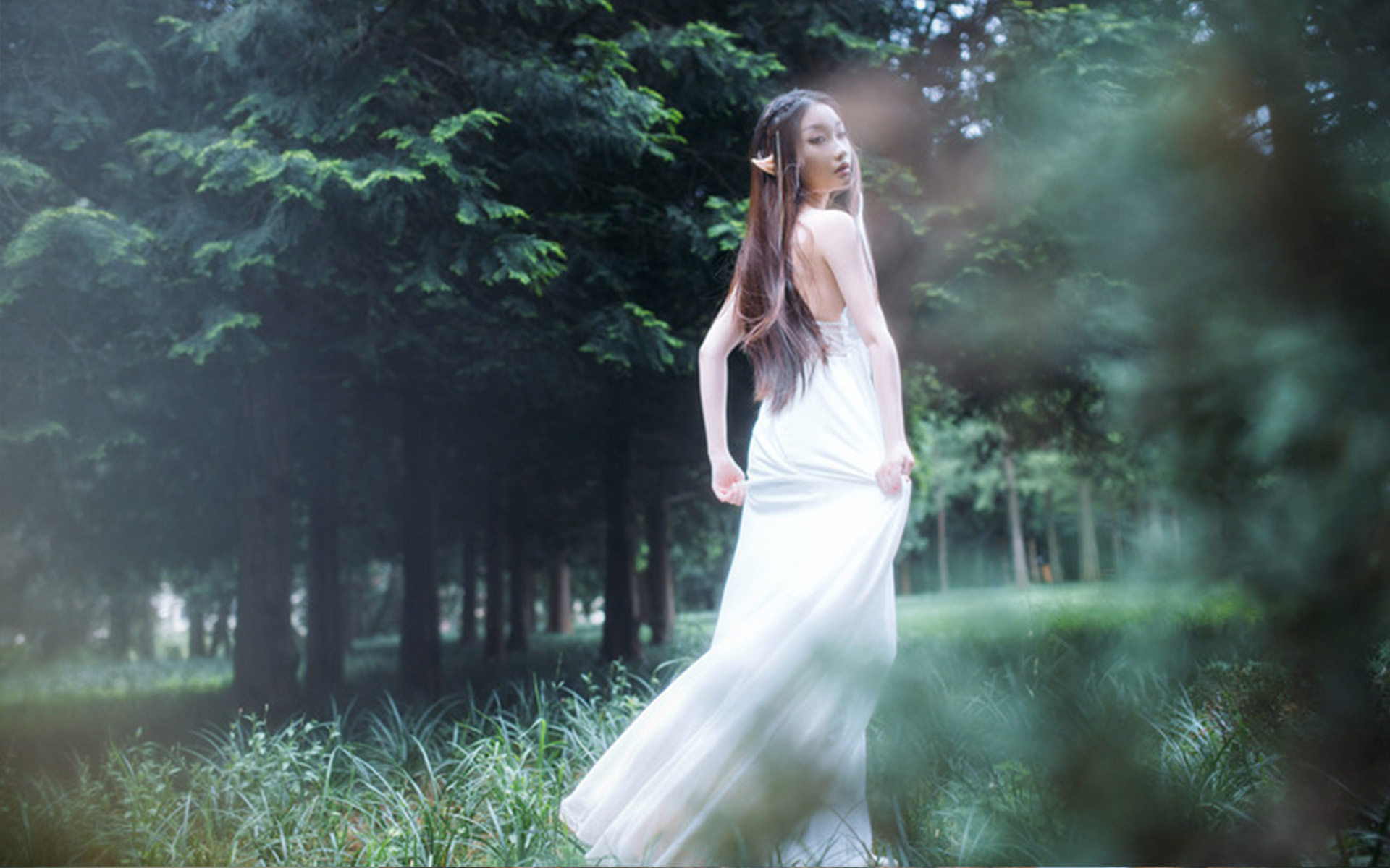 长发美女森林精灵唯美写真图片桌面壁纸高清大图预览1920x1080_美女壁