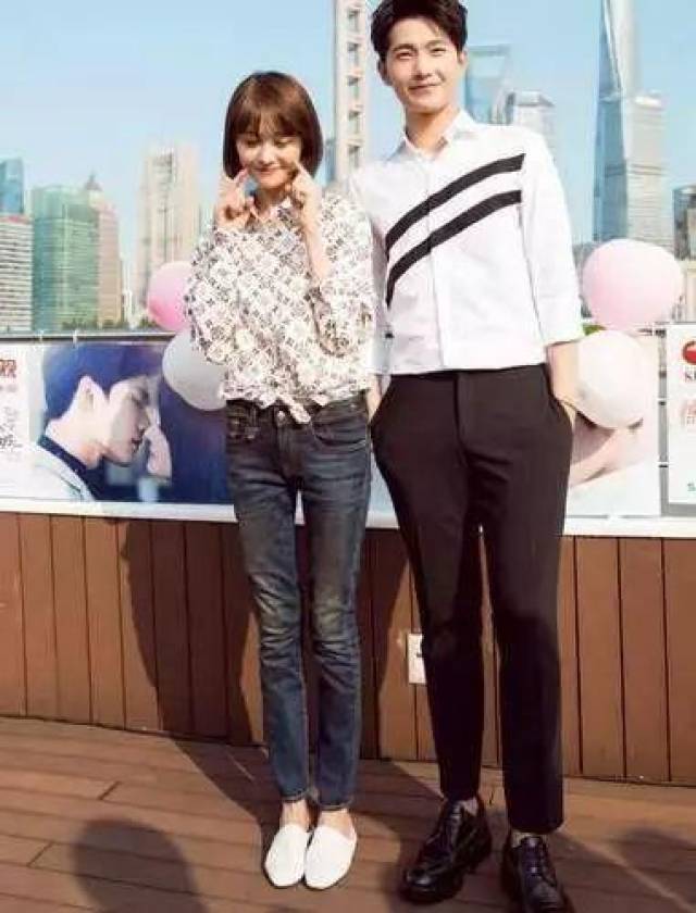 章泽天162的身高比刘诗诗165还高,同过框的这些小花们慌张吗?