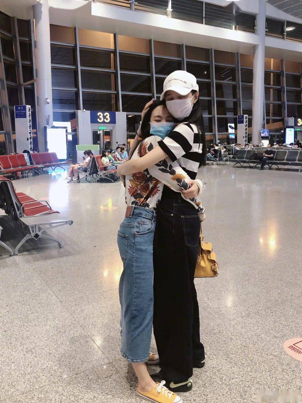 身高160的钟楚曦王霏霏是怎么变170的