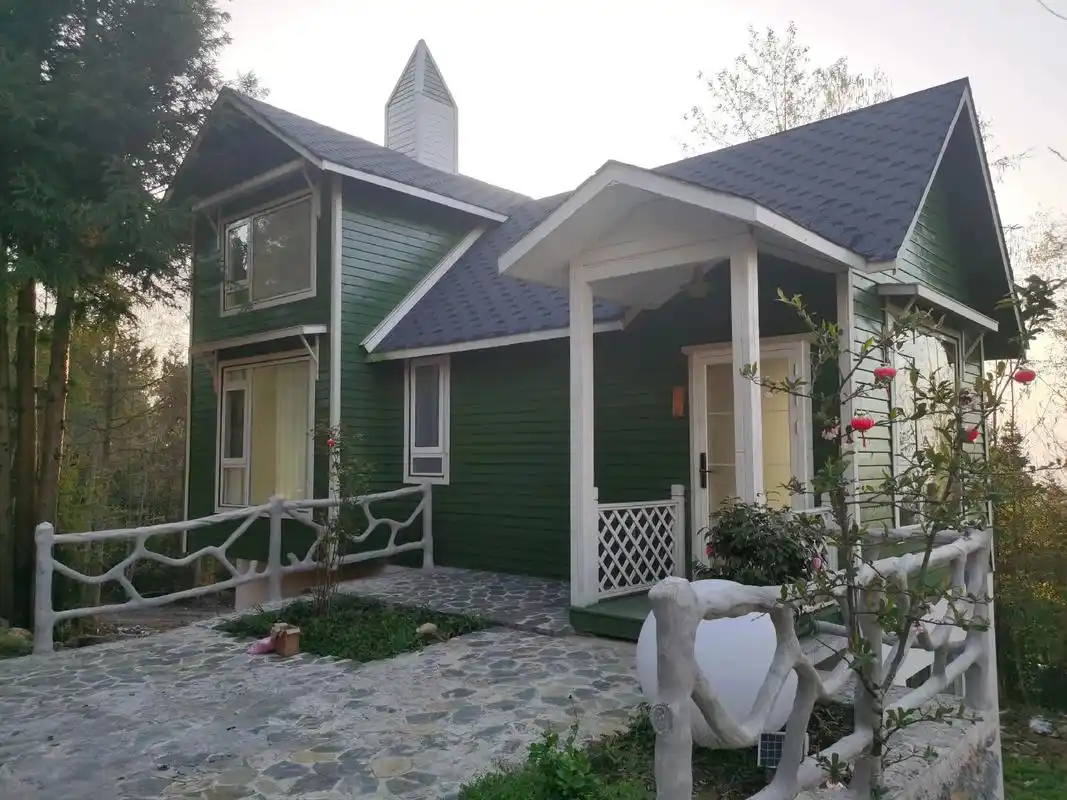 欧式木屋民宿.森系木屋,欧式小木屋民宿,可做阁楼,很有格调# - 抖音