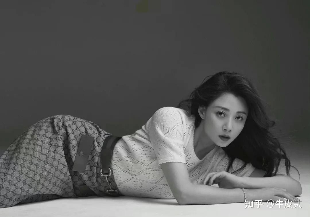 43岁殷桃近照曝光,深夜醉酒表情迷人,面色"潮红"头发被汗浸湿 - 知乎