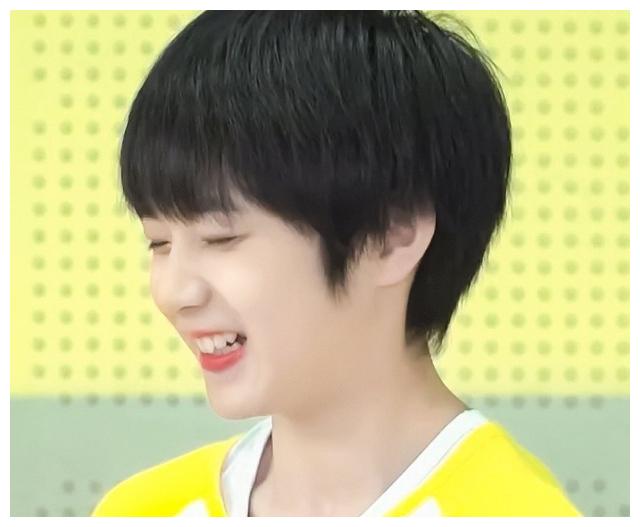 刘耀文是"等比"长大的吧:一米六的奶团子长成了一米八的狼王__财经