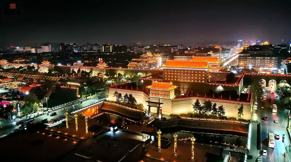 欢迎来到古都西安,欢迎来到永宁门!先上夜景看看吧.