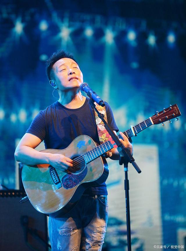传唱至今的民谣才子——许巍与他的音乐人生