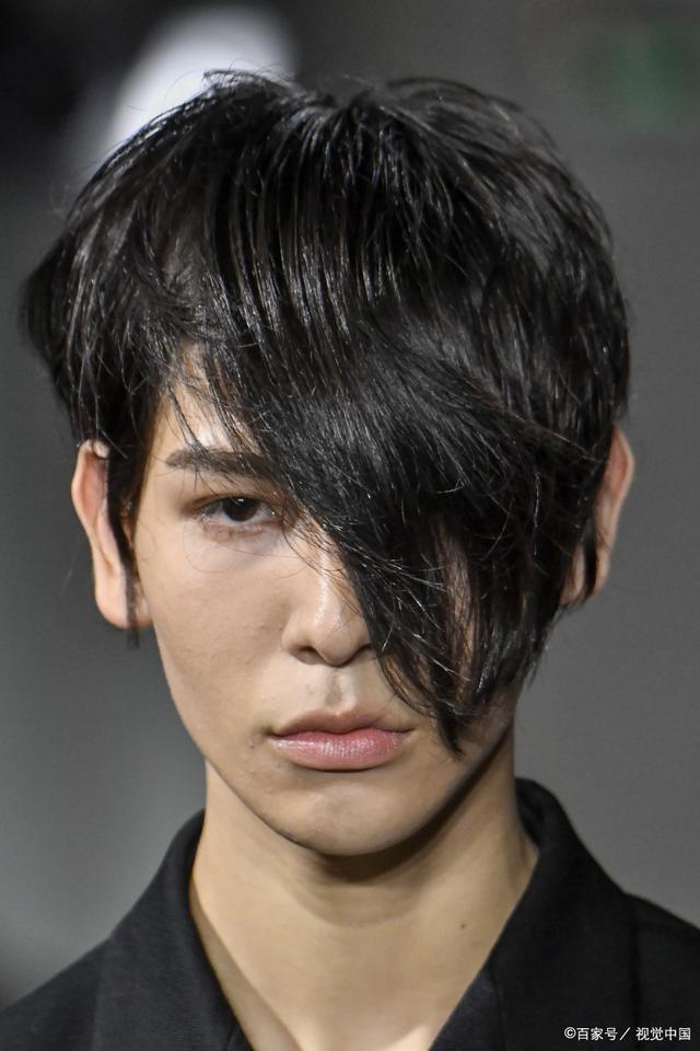 脏辫,中分烫发,挑染微烫发,前刘海巨长发型,层次感斜分中长发等细节